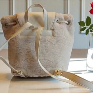 EUC Samantha Thavasa Backpack Petit Choice Ivory Fluffy Sherpa MSRP: $450